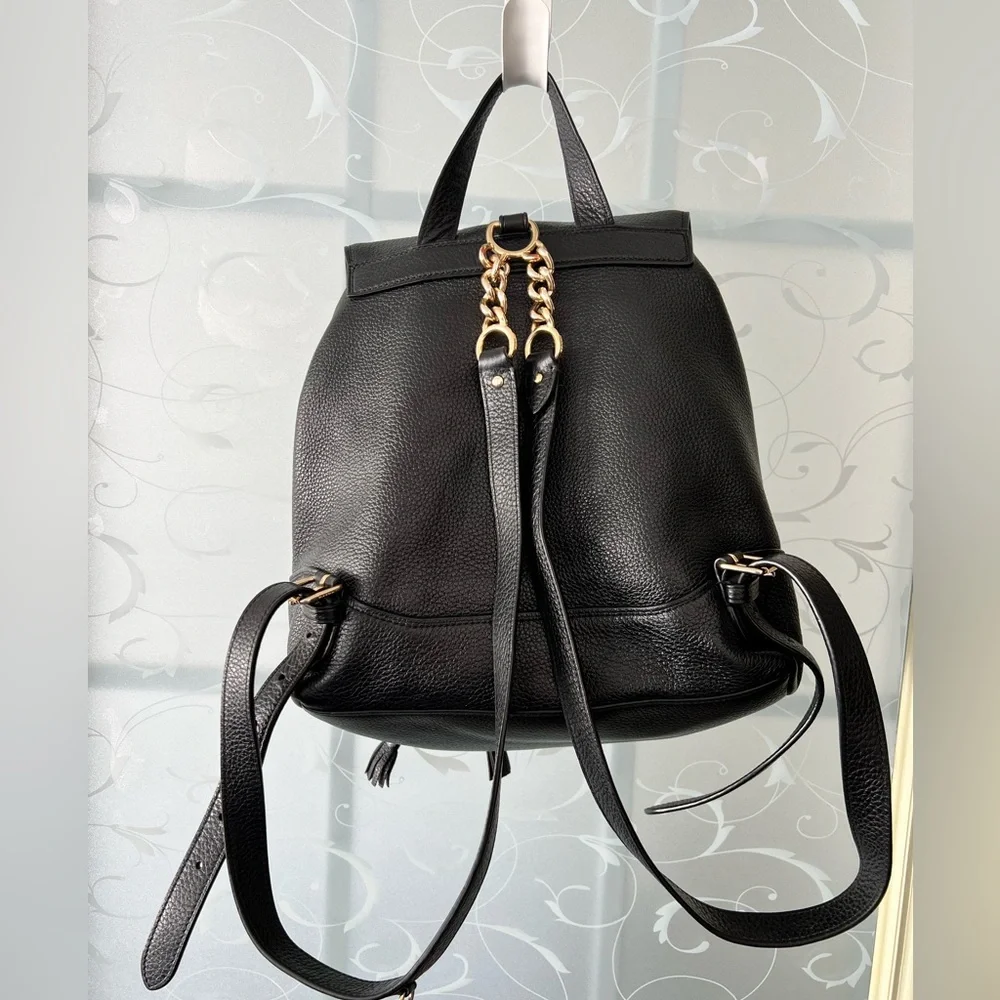 Coach Elle Backpack in black pebbles
Leather. Like new. Gold tone hardware. - Picture 3 of 16